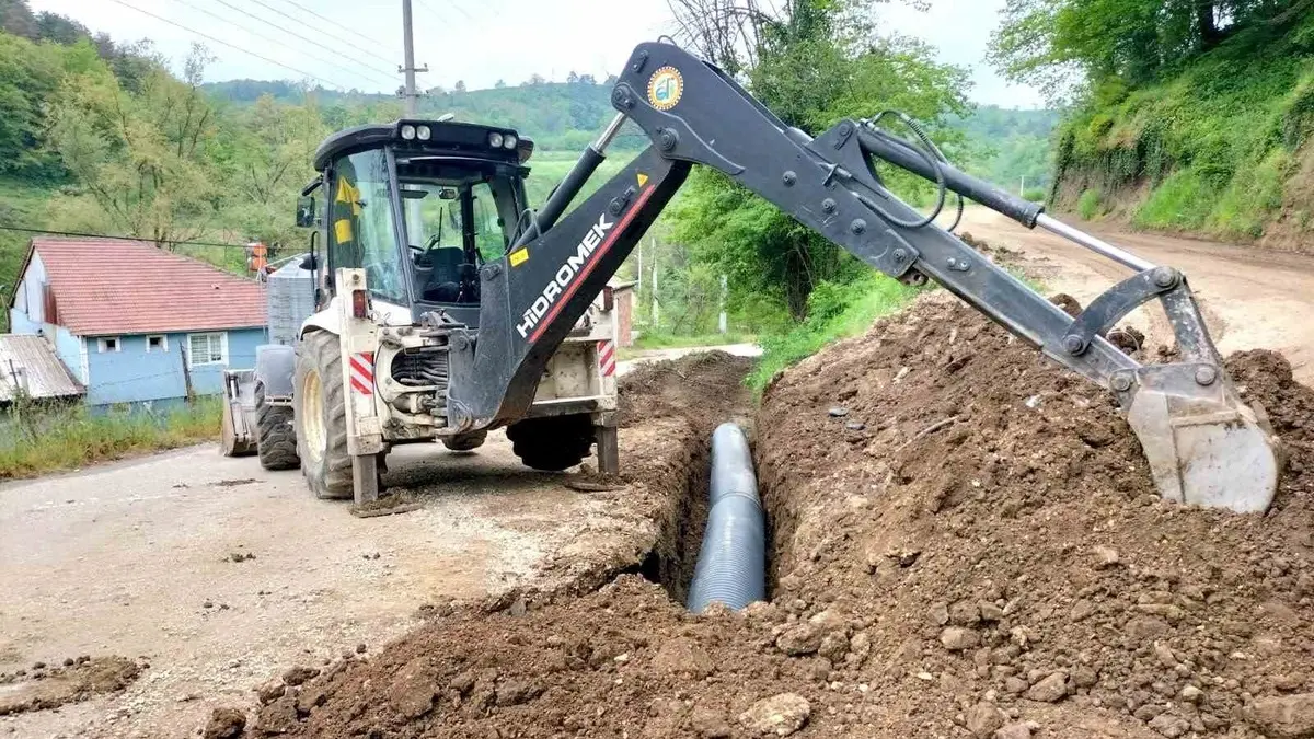 Yığılca Naşlar köyünde altyapı çalışmaları sürüyor